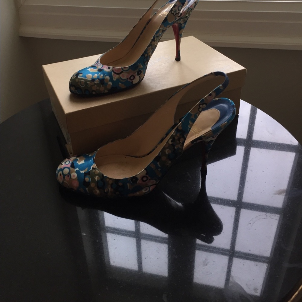 🌹Louboutins - Authentic (Fabric)